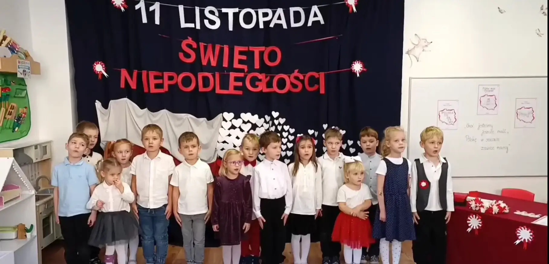 Dzień Niepodległości w przedszkolu Dzień Niepodległości w przedszkolu