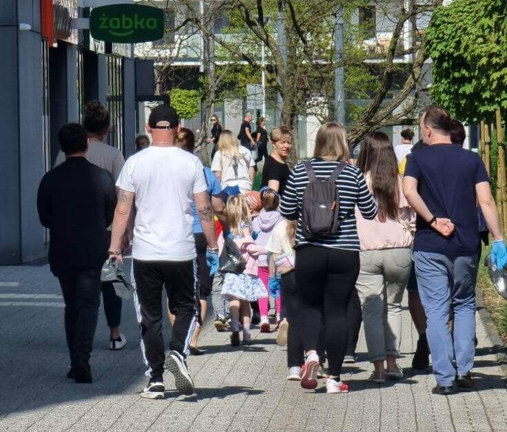 Dzień ziemi, czyli sprzątanie naszego świata Dzień ziemi, czyli sprzątanie naszego świata