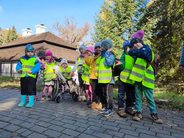 Grupowe zdjęcie Jeżyków i Lisków