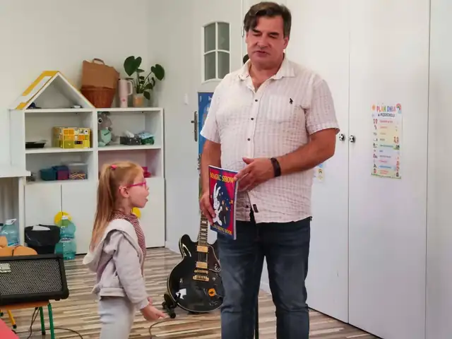 Sztuczka z czarodziejską książką