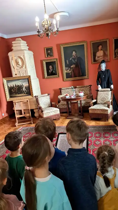 Zabytkowy salon w muzeum
