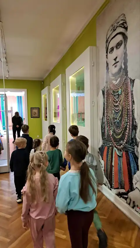 Łowickie stroje ludowe w muzeum