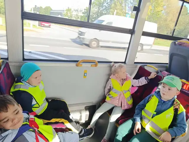Przejazd autobusem na wycieczkę