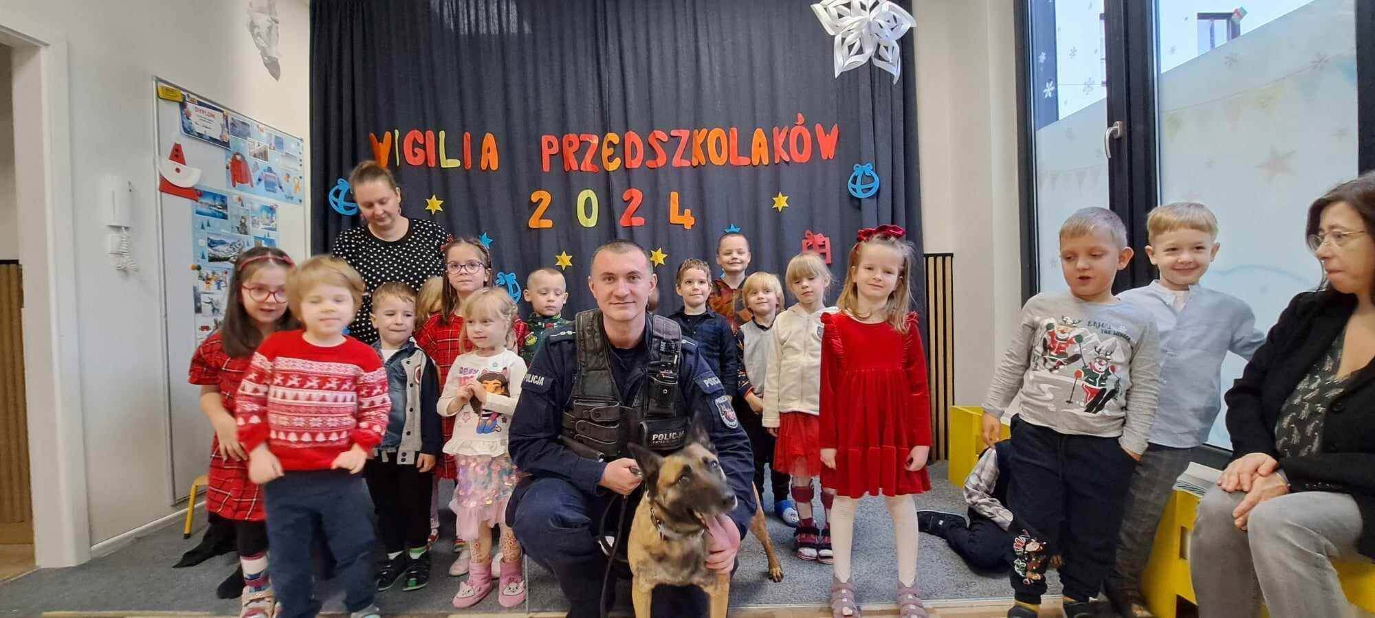 Zajęcia z policjantem w przedszkolu